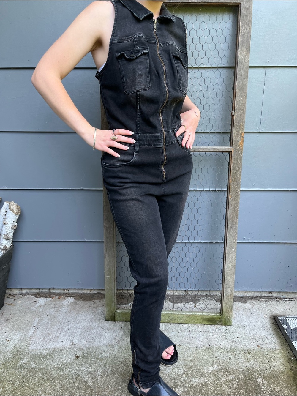 Vtg Guess Black Denim Halter Jumpsuit Full Front Zipper Zipper Ankles Sz 8 READ